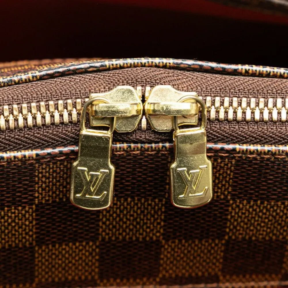 Louis Vuitton delivery duty